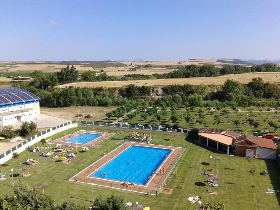  CONCESION DE LA EXPLOTACION DE BAR Y GESTIÓN DE LAS PISCINAS MUNICIPALES 2026